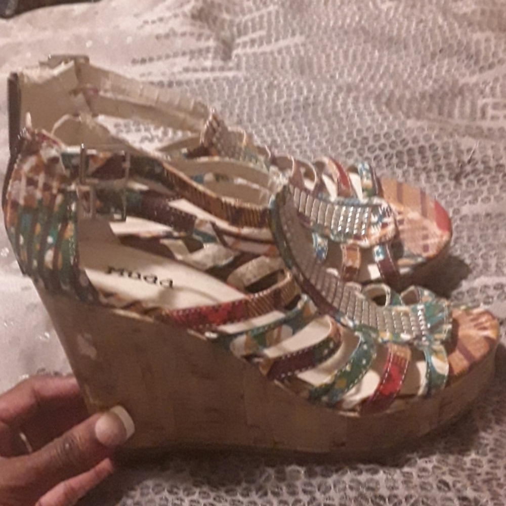 Heels - Picture 2 of 2